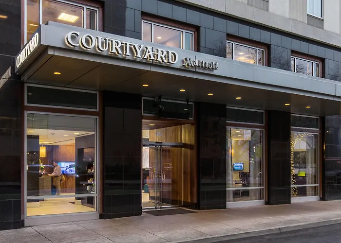 Courtyard By Marriott Portland City Center